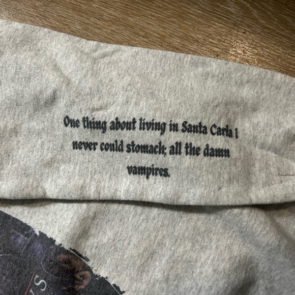 🧛The Lost Boys 80’s Cult Classic Santa Carla Graphic Crewneck Sweatshirt Medium - Picture 3 of 5